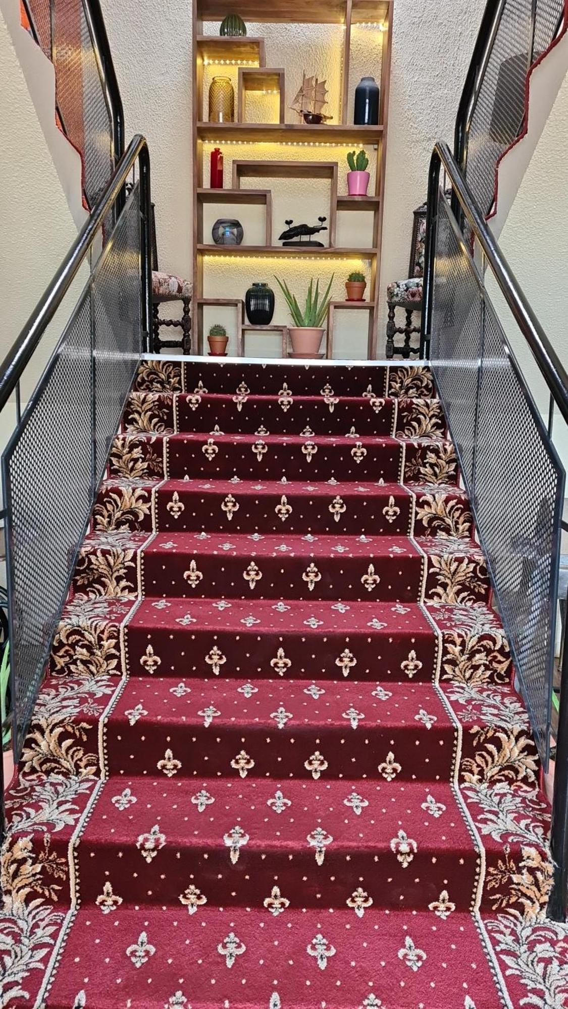 Hotel L'Etoile Aeroport - A61 Каркассон Экстерьер фото