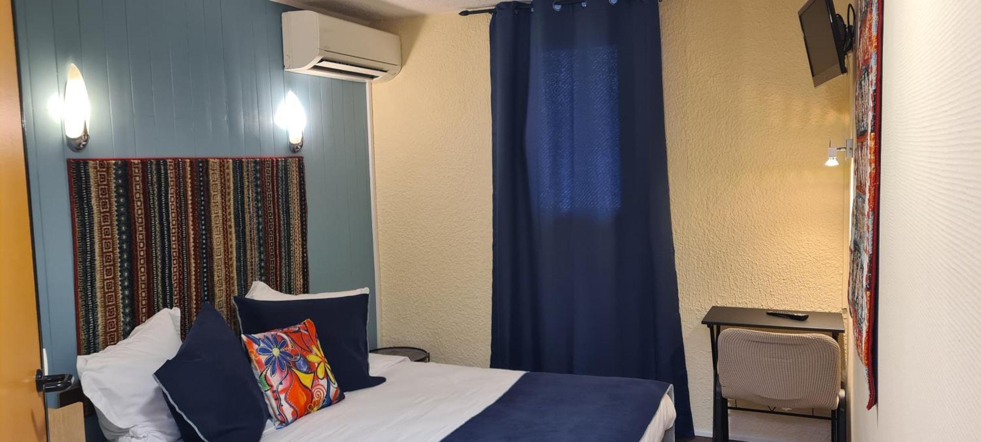 Hotel L'Etoile Aeroport - A61 Каркассон Экстерьер фото